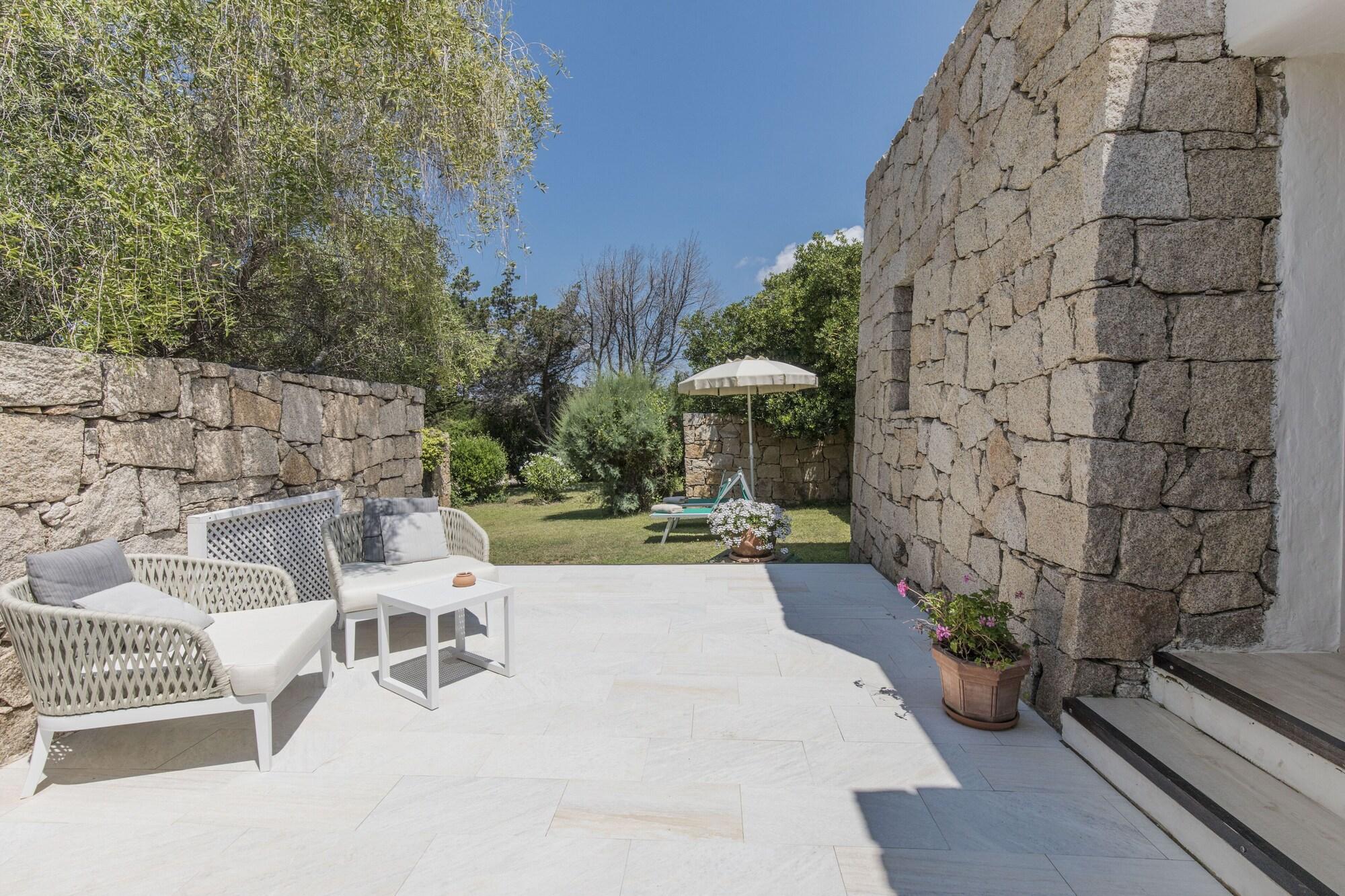 Hotel Grand Relais Dei Nuraghi (Adults Only) Baja Sardinia Exteriör bild