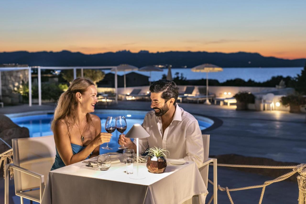 Hotel Grand Relais Dei Nuraghi (Adults Only) Baja Sardinia Exteriör bild