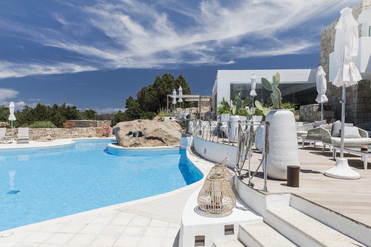 Hotel Grand Relais Dei Nuraghi (Adults Only) Baja Sardinia Exteriör bild