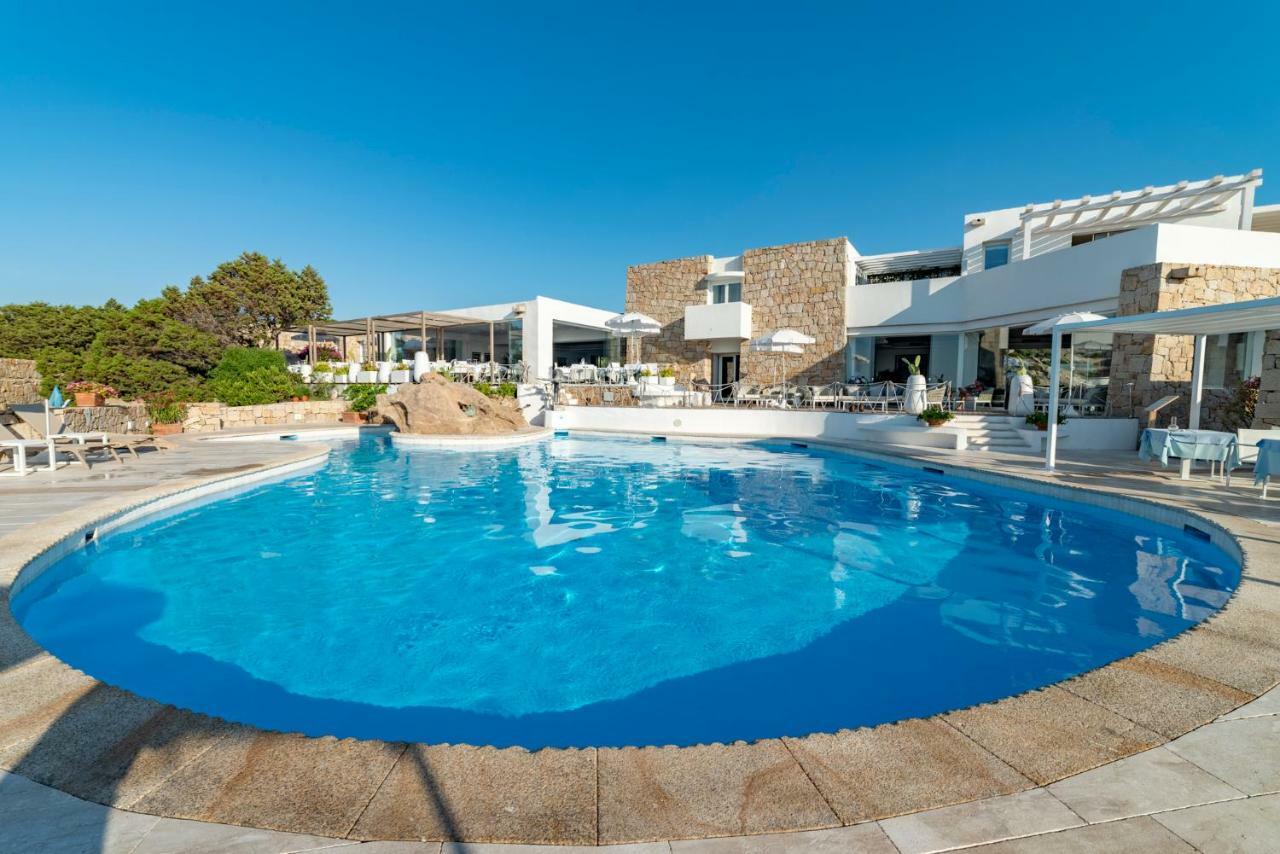 Hotel Grand Relais Dei Nuraghi (Adults Only) Baja Sardinia Exteriör bild